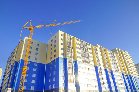 蓝天下的建筑交响曲