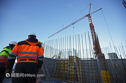 施工现场的工匠 建筑工人与建筑施工的艰辛与骄傲