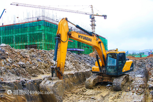 工地施工挖掘机 建筑施工中的核心力量